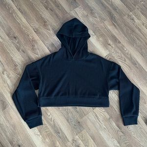 Alo Yoga Muse Hoodie Black Size Small EUC!